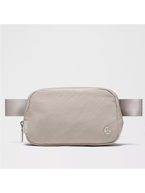 lululemon athletica Handbags - Lululemon crossbody belt bag 1L